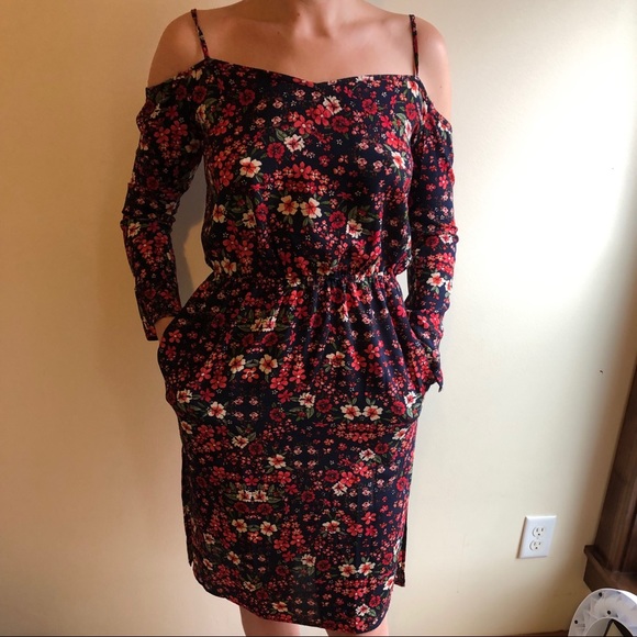*SALE* Floral long sleeve midi dress, size medium - Picture 2 of 7